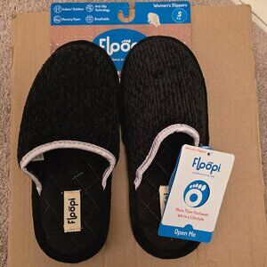 NWT Women's Flpopi Slippers Size S